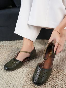 Dollphin - Women Leather Slip On Sandals Leaser Cut - Green