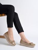 Beige color option, Currently selected