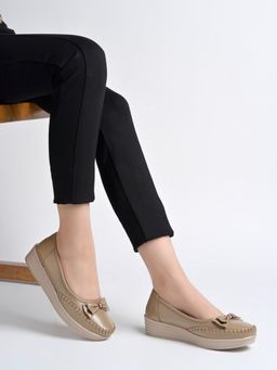 Shoetopia - Women Comfort Wedge Loafers With Bow Detail