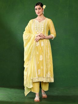 Jaipur Kurti - Women Yellow Embroidered Kurta with Pant and Dupatta (Set of 3)