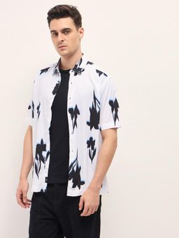 The Bear House - Mens White Printed Relaxed Fit Casual Shirt
