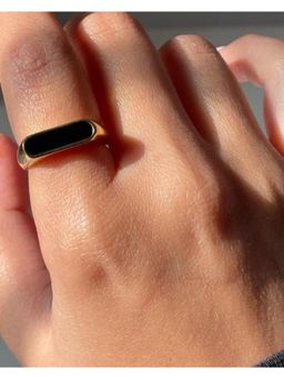 Salty Alpha - Men Tribal Gold Black Ring
