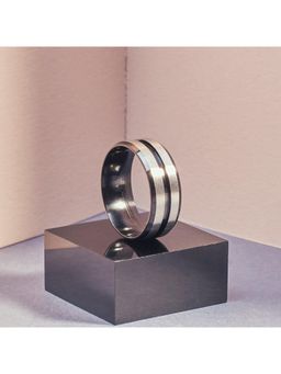 Salty Alpha - Men Eclipse Black Band Ring