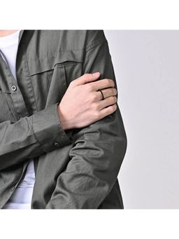 Salty Alpha - Men Twisted Minimal Band Ring - Black