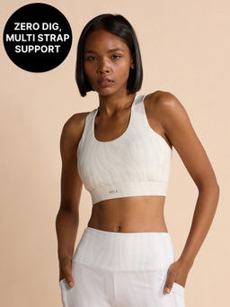 Kica - Mid-Impact Strappy Sports Bra with Removable Pads in KICASKN™ Fabric