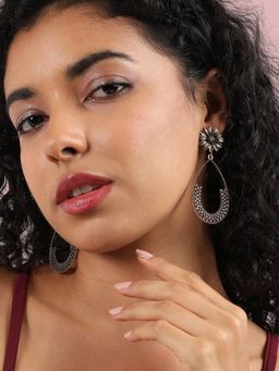 Sohi - Womens Crystal Teardrop Daisy Drop Earrings - Gold