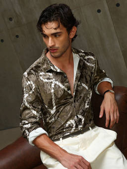 CAHOOT - Men Brown Velvet Shirt