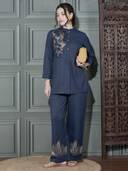 Navy Blue color option, Currently selected