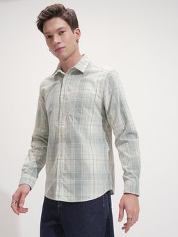 HIGHLANDER - Men White Checks Casual Shirt