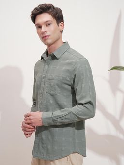 HIGHLANDER - Men Green Checks Casual Shirt