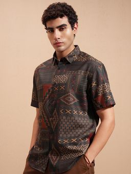 HIGHLANDER - Men Brown Printed Casual Shirt