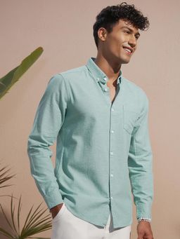 HIGHLANDER - Men Aqua Solid Casual Shirt