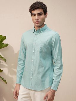 HIGHLANDER - Men Aqua Solid Casual Shirt