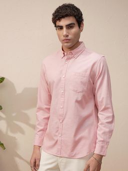 HIGHLANDER - Men Pink Solid Casual Shirt