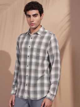 HIGHLANDER - Men Grey Checks Casual Shirt