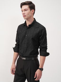 HIGHLANDER - Men Black Textured Casual Shirt