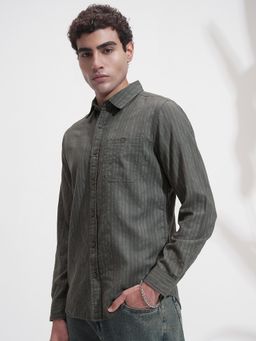 HIGHLANDER - Men Olive Stripes Casual Shirt