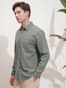 HIGHLANDER - Men Green Textured Casual Shirt