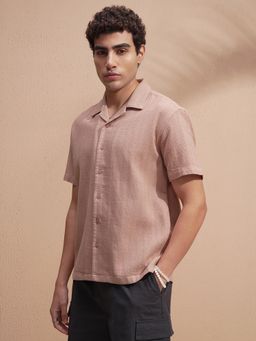 HIGHLANDER - Men Mauve Textured Casual Shirt