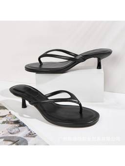 MISS MOSA BY AKANKSHA - Women Nila Kitten Heels Black