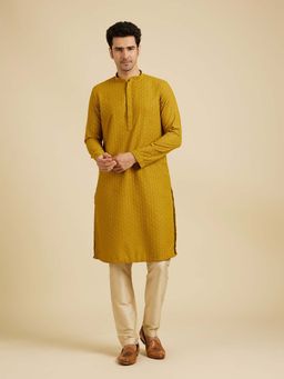 Manyavar - Green Embroidered Kurta and Pyjama (Set of 2)