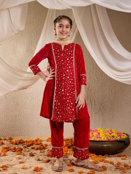 PSPeaches - Girls Embroidered Sequinned Velvet Kurta with Pant & Dupatta (Set of 3)