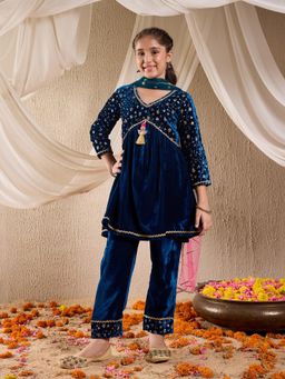 PSPeaches - Girls Embroidered Sequinned Kurta with Pant & Dupatta (Set of 3)