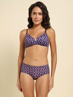 Van Heusen Woman Lingerie and Athleisure - Plush Back No Slip Strap & Wireless T-Shirt Bra Tropical Fern AOP