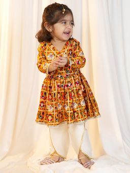 Vastramay - Girls Yellow Printed Kurta with Dhoti