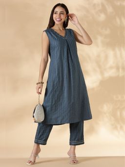 Abhishti - V Neck Check Blue Delicate Lace Detailing's Kurta with Pant