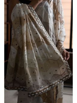 PRIYANKA RAAJIV - Gulika Ivory Patchwork Dupatta