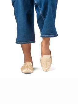 RETTROSE - The Ethereal Nude Satin Embellished Mules