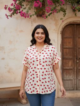 Qurvii - Heart Printed Drop Shoulder Shirt