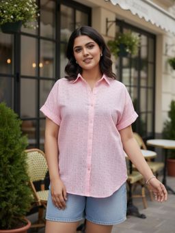 Qurvii - Pink Schiffli Shirt