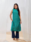Green color option, Sold out, Currently selected