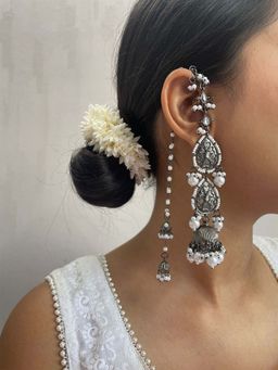 ISHKAARA - White & Grey Beaded Contemporary Jhumkas