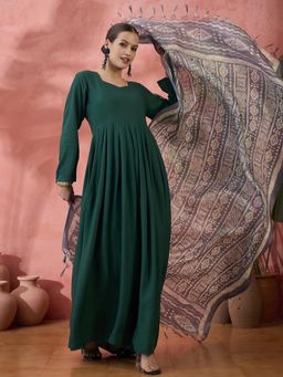 InWeave - Green In Sweetheart Anarkali Kurta with Grey Dupatta (Set of 2)