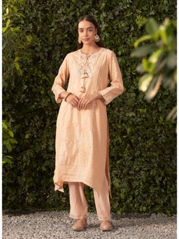 Lakshita - Peach embroidered Chanderi Salwar Kurta with Pant & Dupatta (Set of 3)