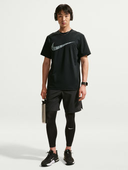 Nike - Men Black Solid Hyverse T-shirt - IV4813-010