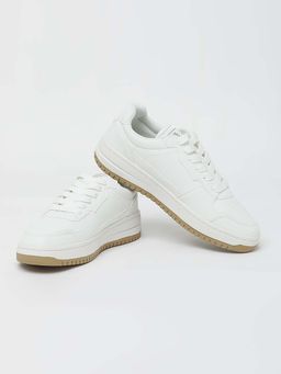 Snitch - White Solid Casual Sneakers