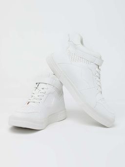 Snitch - White Solid Mid Ankle Sneakers