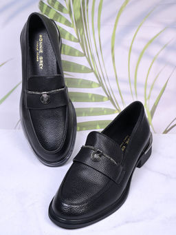 Ronnie Grey - Women Black Textured Loafers