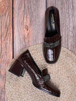 Ronnie Grey - Women Brown Textured Loafers