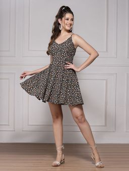 KASSUALLY - Disty Floral Fit And Flared Sleeveless Dress