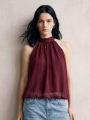 Maroon color option, Currently selected