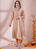 Orange color option, Sold out, Currently selected