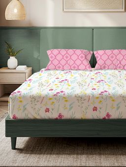 Urban Space - France Pink Microfiber 200 TC Bedsheet with Pillow covers