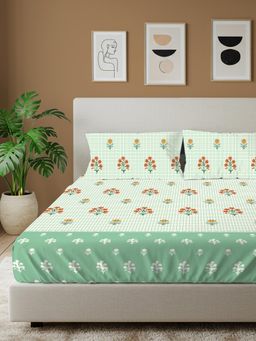 Urban Space - Magnolia sage green Cotton Bedsheet with 2 Pillow Covers