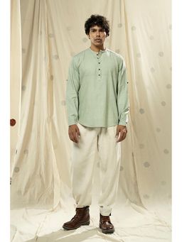 Thread Game - Handwoven Heritage Green Solid Round Neck Kurta