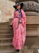 Pink color option, Currently selected
